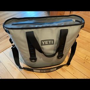Yeti Hopper 40